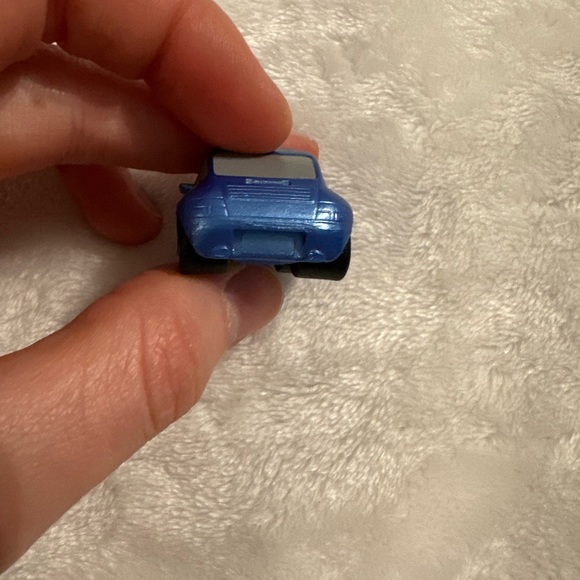 Disney Doorables Series 9 Rare Sally Carrera from Pixar's Cars - Picture 2 of 7